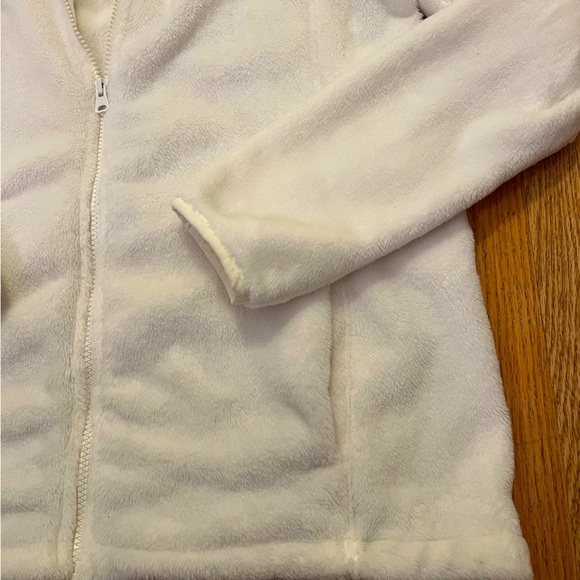 NWOT Cozy Women’s White Fleece - Picture 4 of 7
